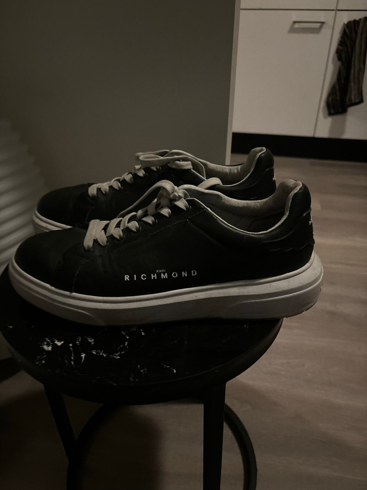 John Richmond sneakers maat 46 zwart, Ophalen of Verzenden, Zo goed als nieuw, Zwart, Sneakers of Gympen