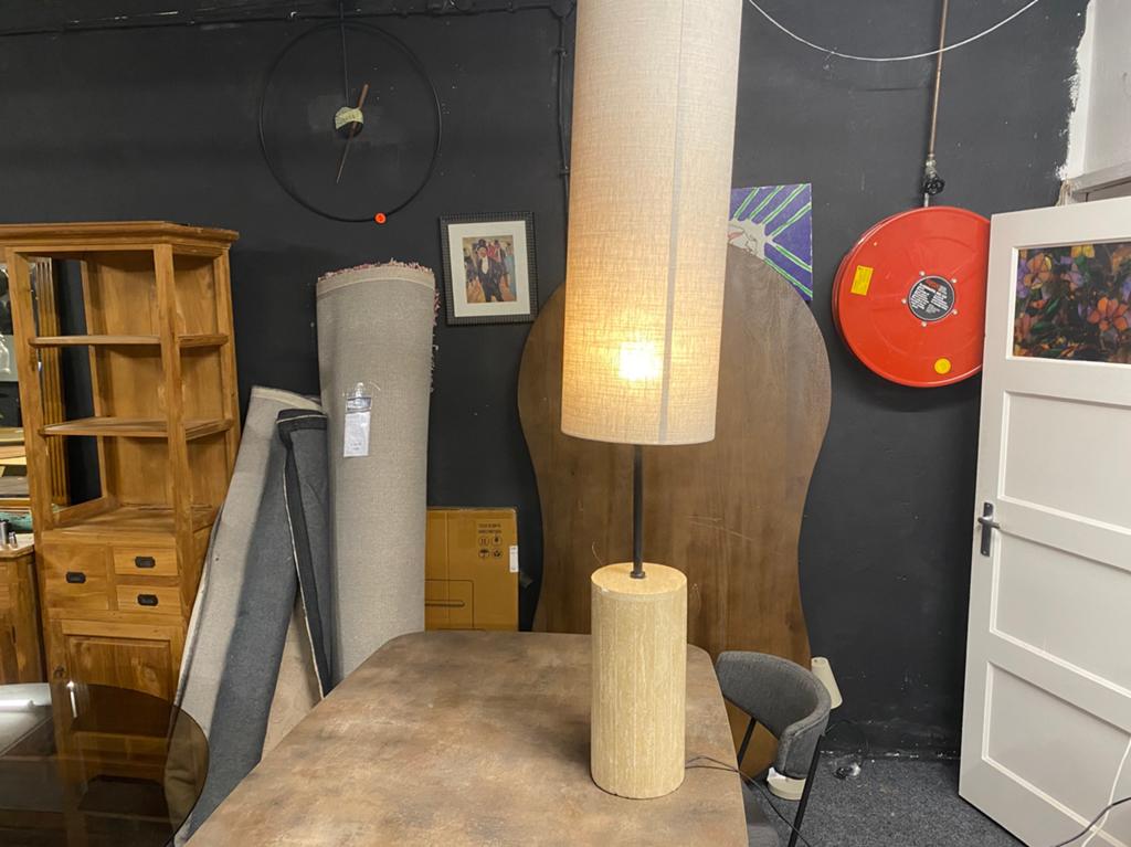 Lamp amara travertin poot met choom beige linnen kap, Ophalen, Nieuw, 100 tot 150 cm