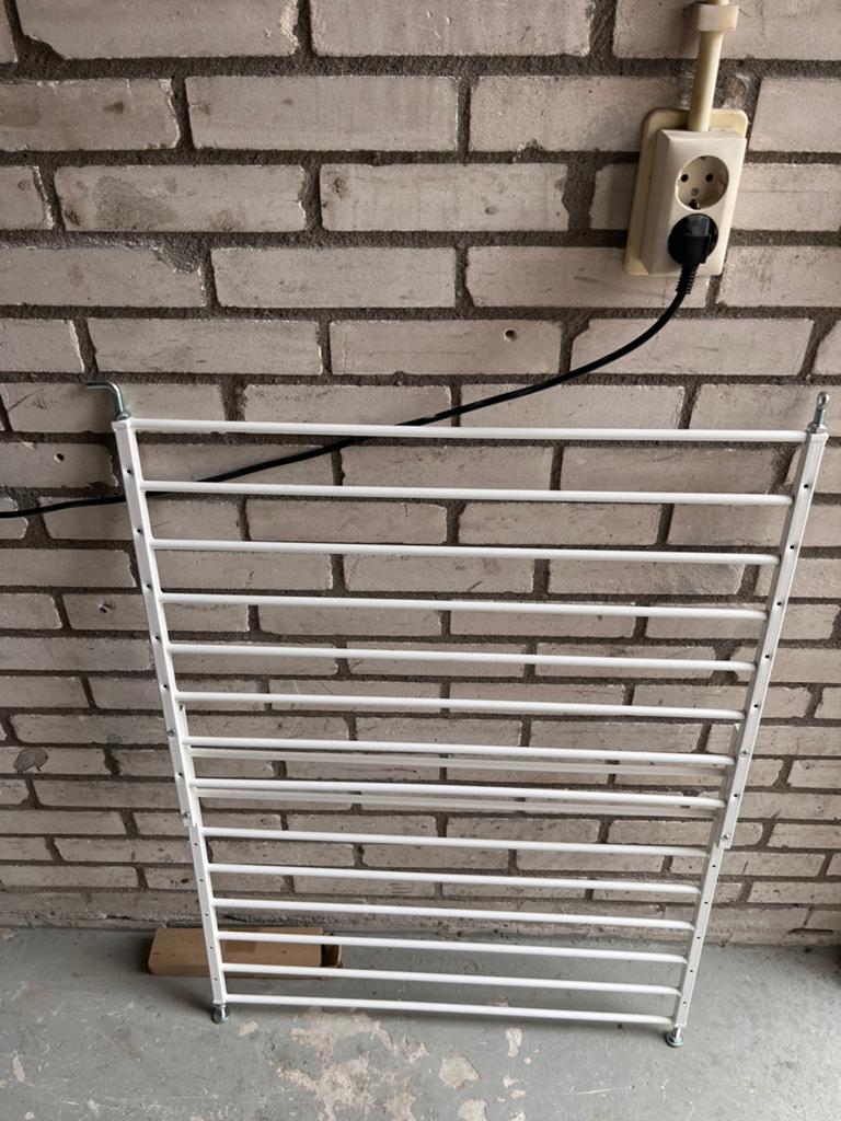 Trapdeur, compleet met bevestigin, Doe-het-zelf en Verbouw, Hordeur, Minder dan 200 cm, Zo goed als nieuw, Metaal