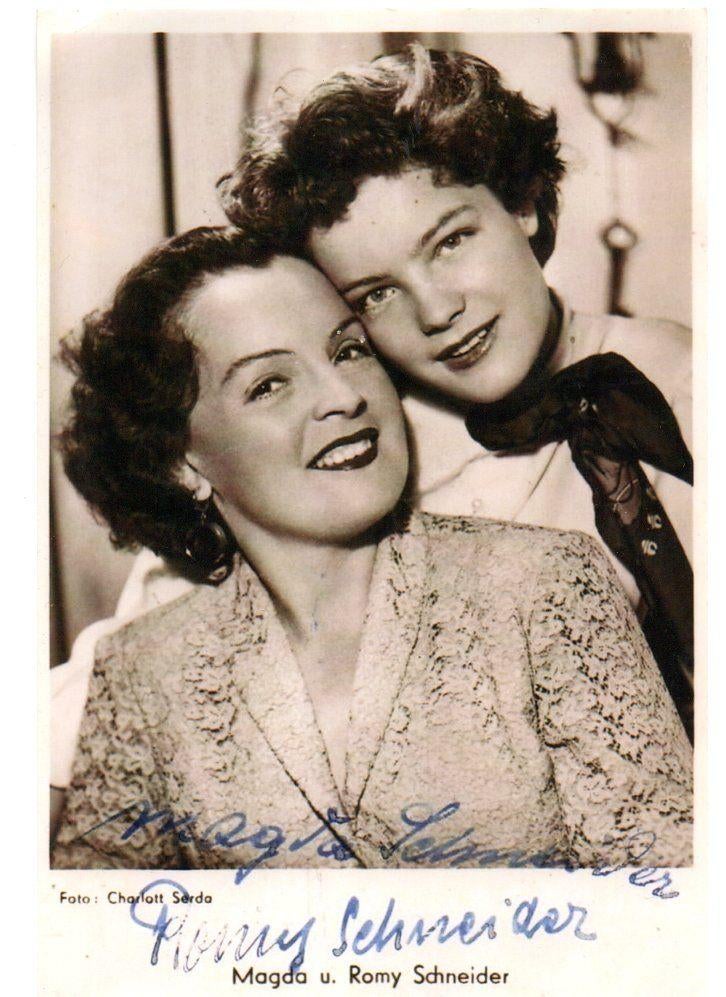 Foto Magda en Romy Schneider, Verzamelen, Ansichtkaarten | Themakaarten, Ophalen, 1980 tot heden, Sterren en Beroemdheden