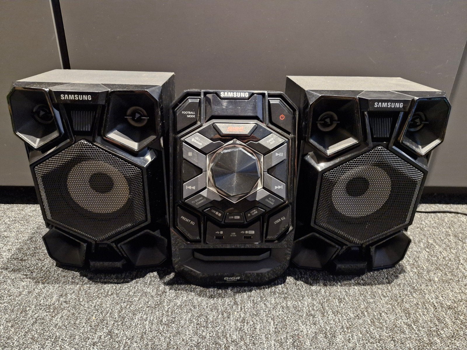 Speaker set, Audio, Tv en Foto, Luidsprekers, Overige merken, Speakerset, Ophalen of Verzenden, Zo goed als nieuw