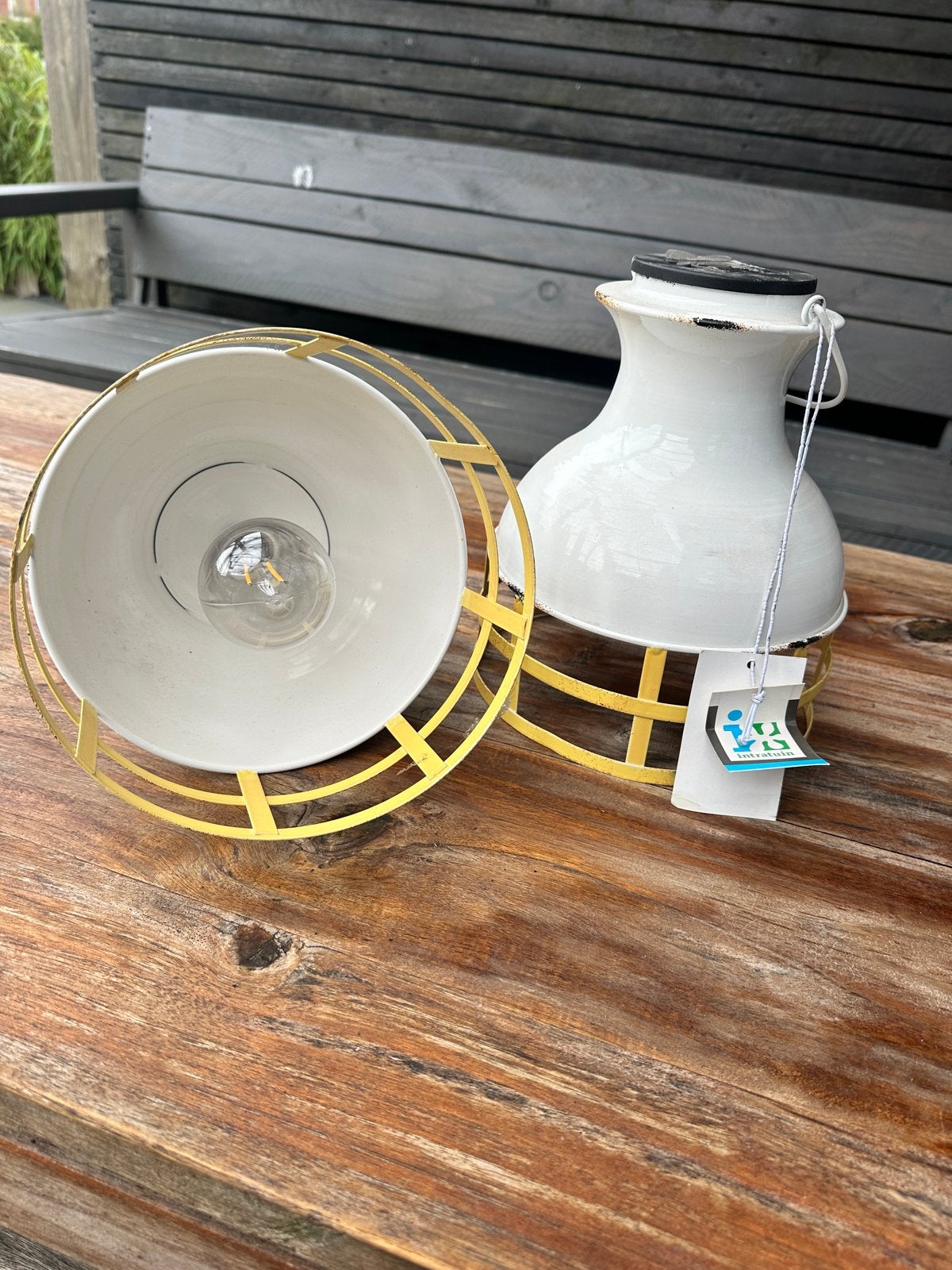 Set van 2 Intratuin Solar Lantaarns - Wit/Goud, Tuin en Terras, Buitenverlichting, Ophalen, Zonne-energie, Minder dan 50 watt
