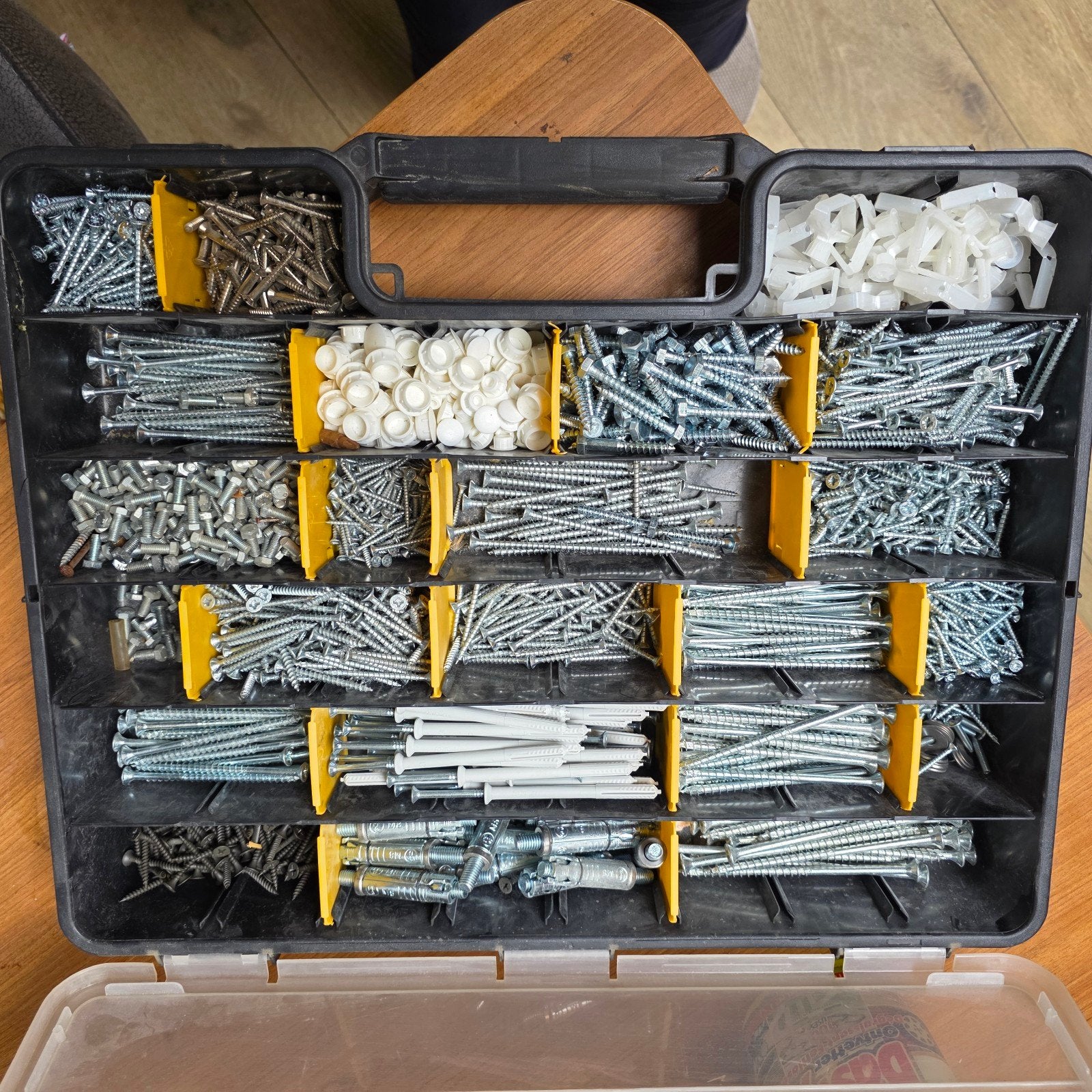 Grote assortimentsdoos met schroeven, pluggen en bouten, Ophalen of Verzenden, Nieuw