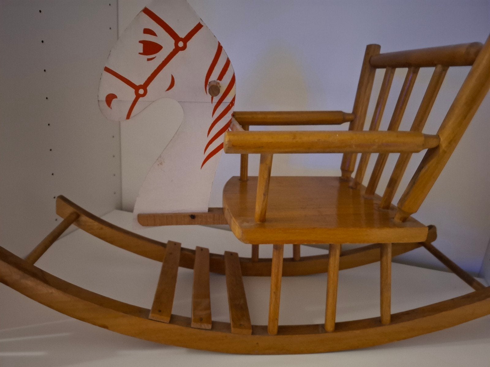 Houten schommelpaard met stoel - Vintage kinderpaard, Ophalen, Gebruikt, Pop