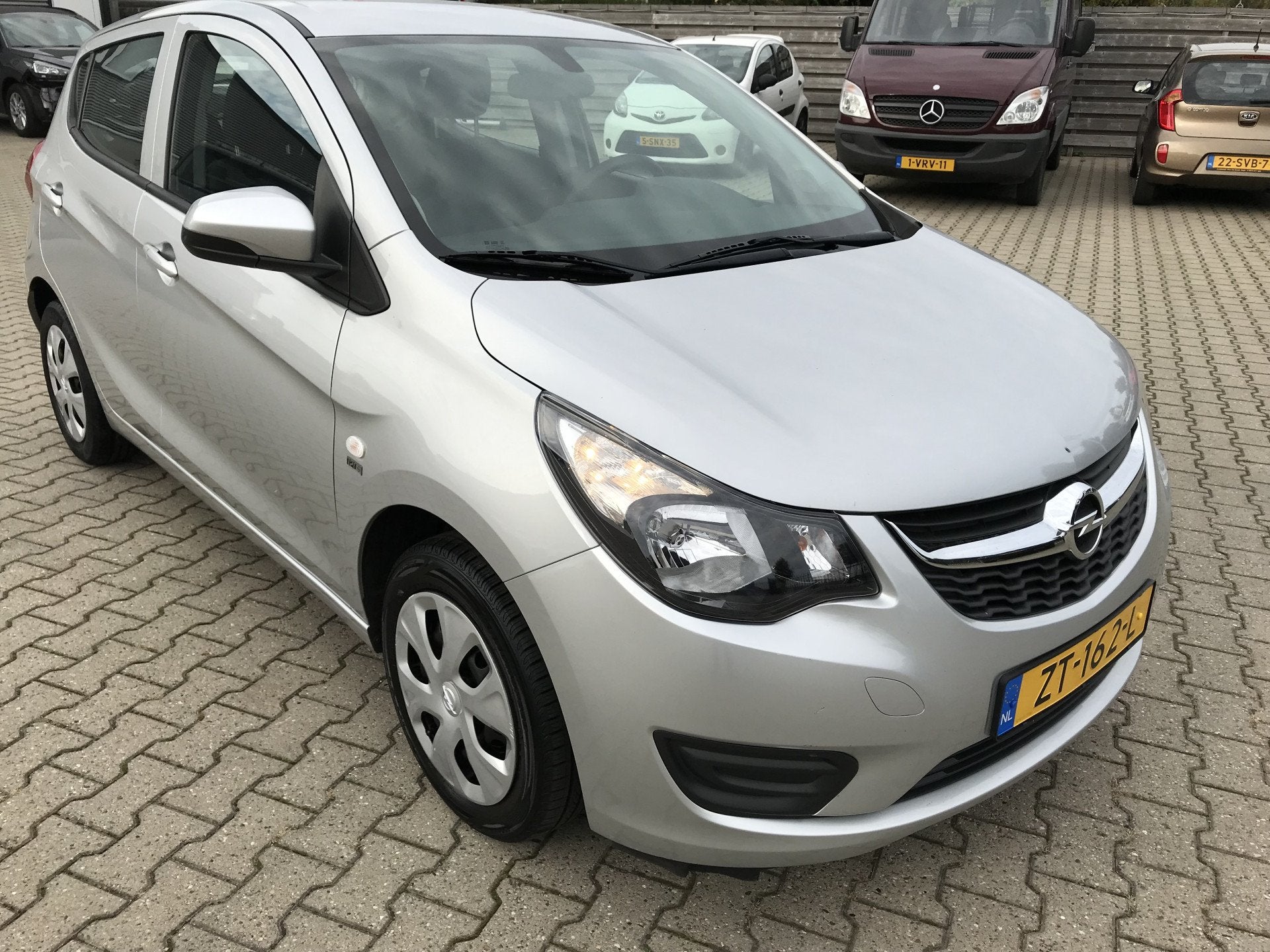 Opel KARL 1.0 ecoFLEX 120 Jaar Edition (bj 2019), Stof, Gebruikt, Euro 6, Origineel Nederlands