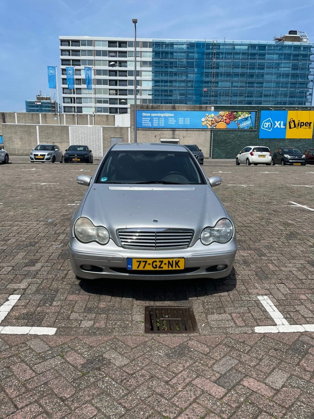Mercedes-Benz C-Klasse 2.0 C200 Kompr Sedan AUT 2001 Grijs, Auto's, Automaat, Zwart, 4 cilinders, Parkeersensor