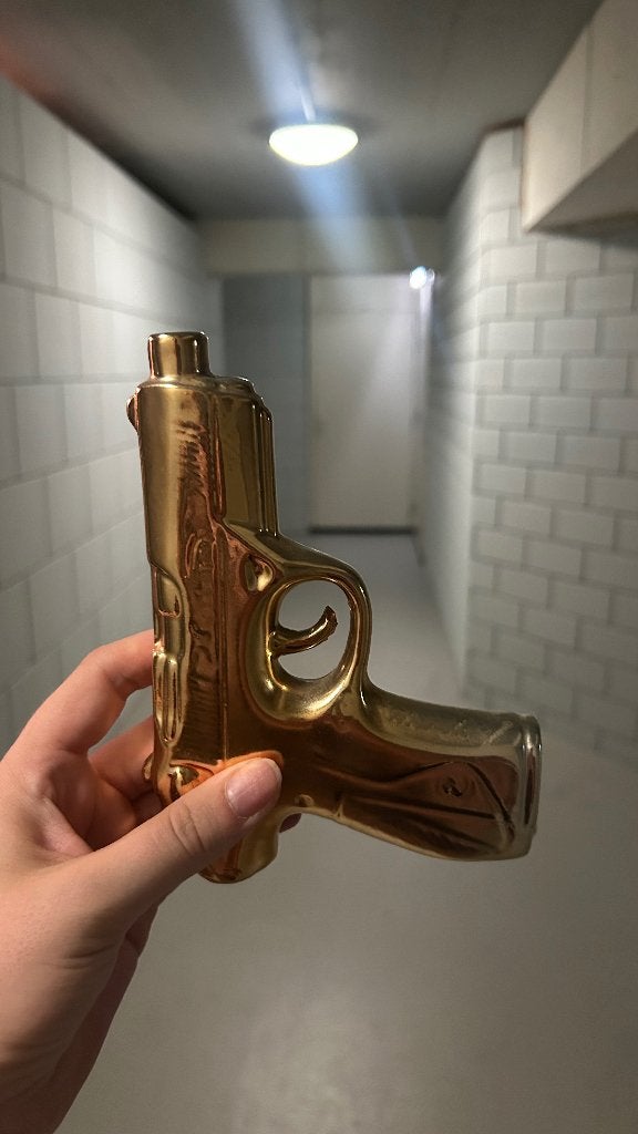 Goud vaasje Pistool, Ophalen, Zo goed als nieuw, Goud, Steen/keramiek