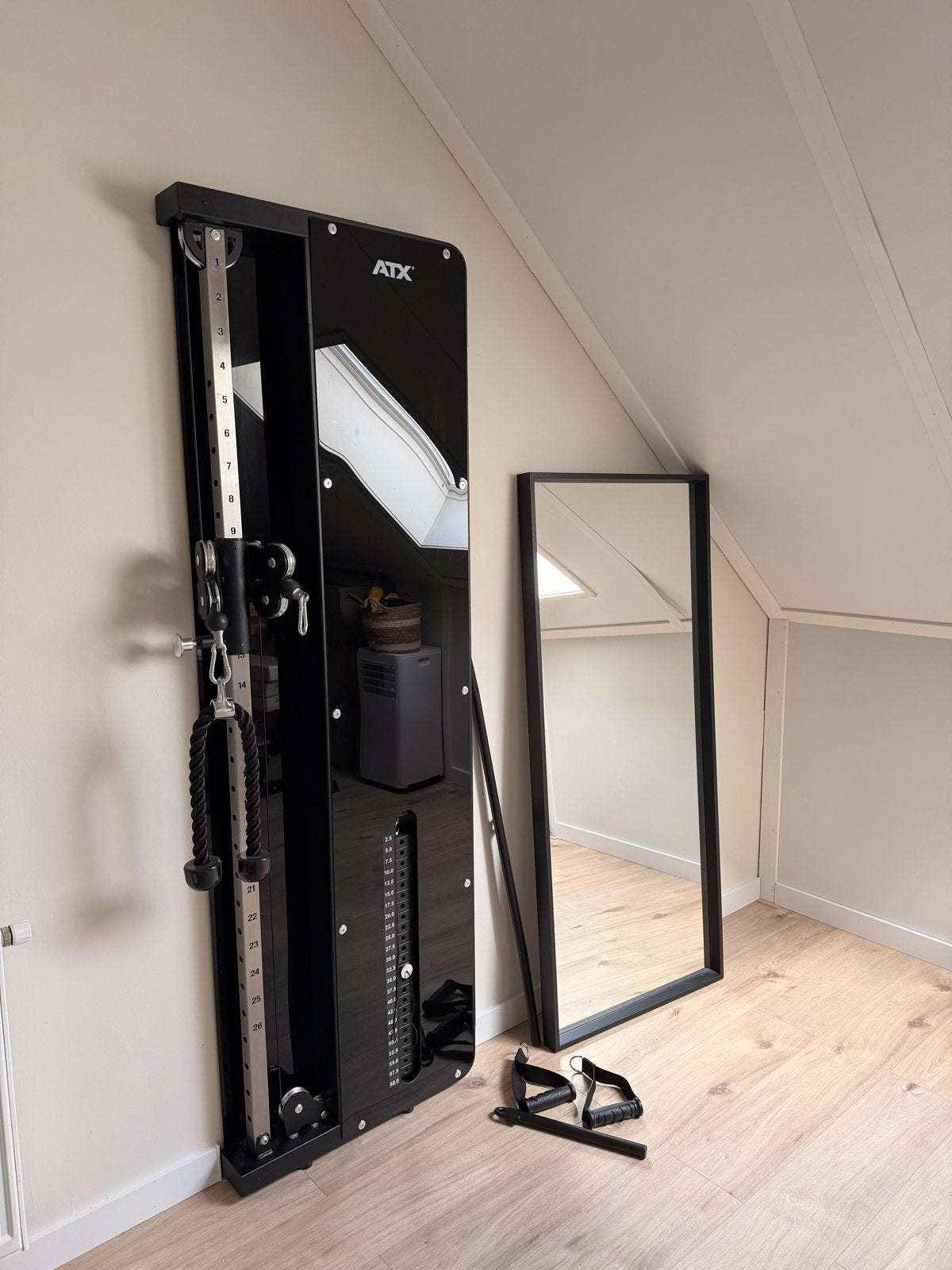 ATX single cable wall station, 1 jaar oud, incl accesoires, Ophalen, Zo goed als nieuw, Krachtstation