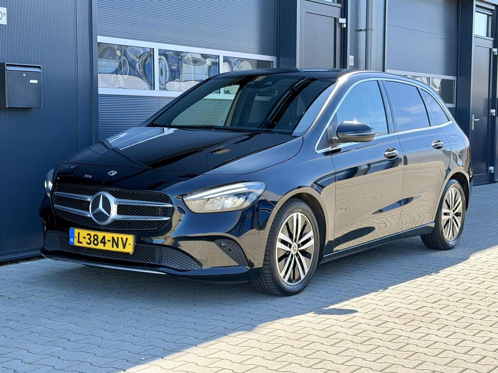 Mercedes B-klasse 180 Business Solution Plus | AUT | Xenon, Auto's, Mercedes-Benz, 136 pk, Gebruikt, Euro 6, 4 cilinders