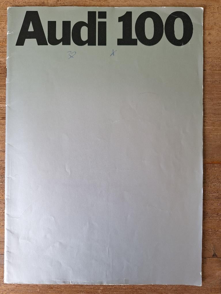 Audi 100 brochure folder uit 1970, Ophalen of Verzenden, Gelezen, Audi