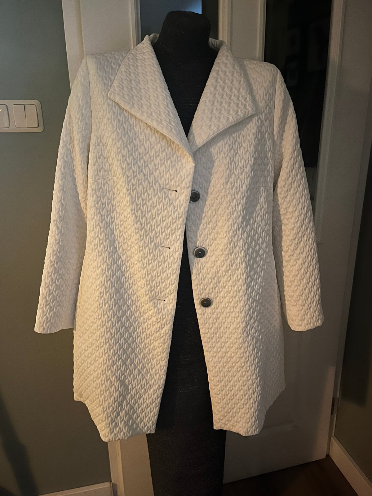 Creenstone jas, Ophalen, Zo goed als nieuw, Maat 42/44 (L), Wit
