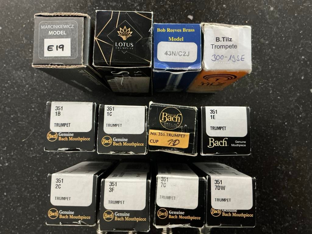 Diverse trompet mondstukken - Bob Reeves, Tilz, Lotus, Ophalen of Verzenden, Gebruikt, Bes-trompet, Met koffer