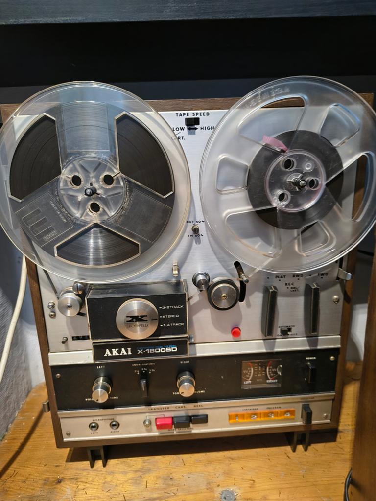 Heb hier nog een werkend Akai X-1800 SD bandrecorder staan., Audio, Tv en Foto, Bandrecorders, Ophalen of Verzenden, Bandrecorder