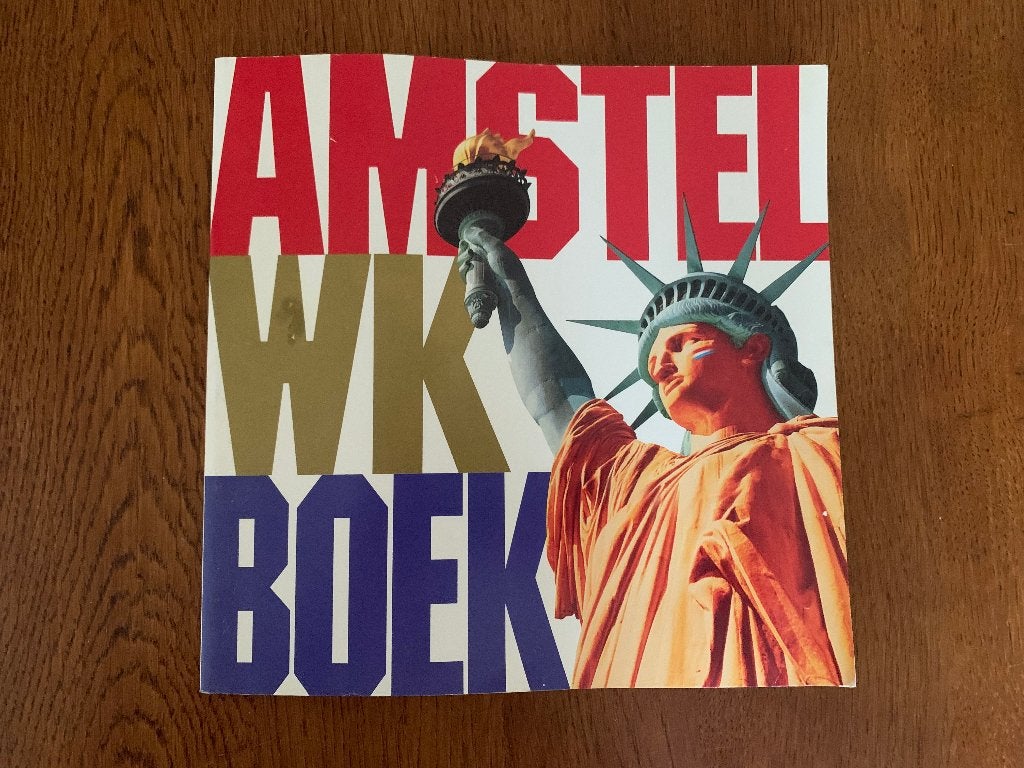 "Amstel WK boek", Ophalen of Verzenden, Zo goed als nieuw, Buitenlandse clubs, Poster, Plaatje of Sticker