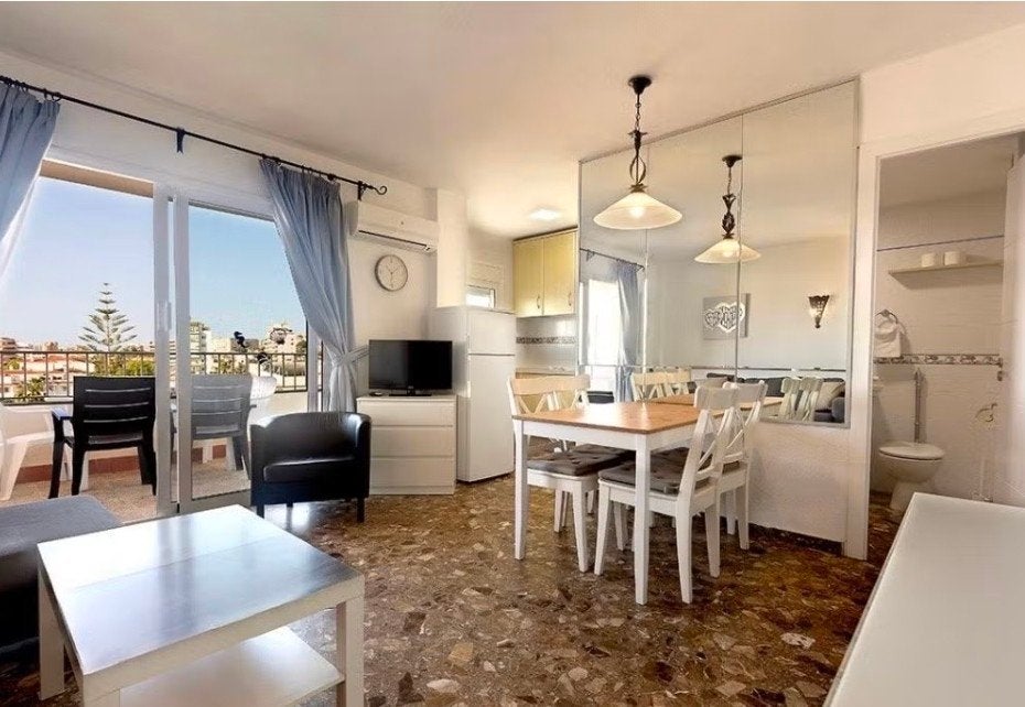 Appartement te huur in Carihuela Park, Torremolinos, Málaga, Wasmachine, 2 slaapkamers, Appartement, Costa del Sol