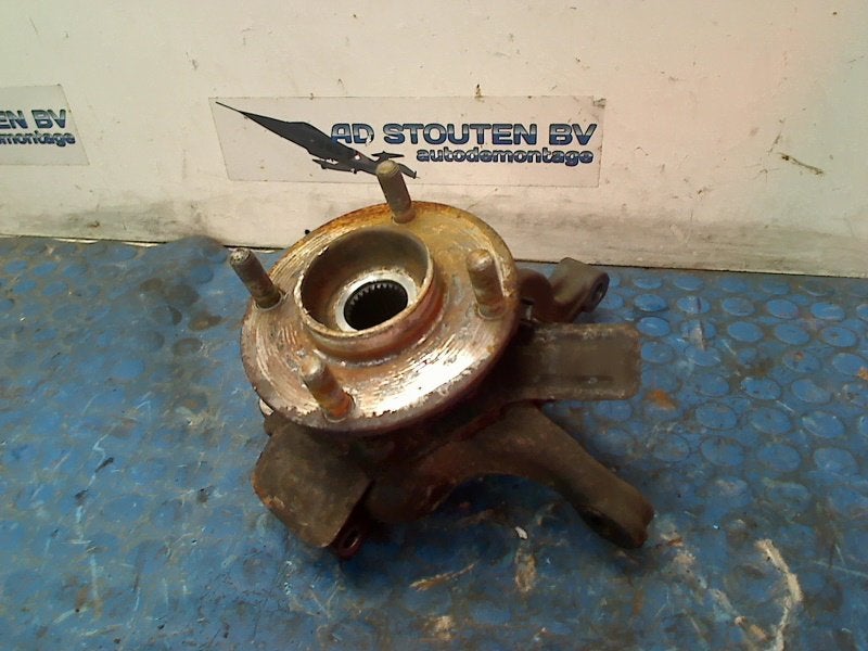 Fusee Rechts Voor Nissan NV 200 Evalia (M20M) (2010-07/..), Gebruikt, Germany@nissan-services.eu, Kronenweg 38, Wesseling 50389, , Duitsland