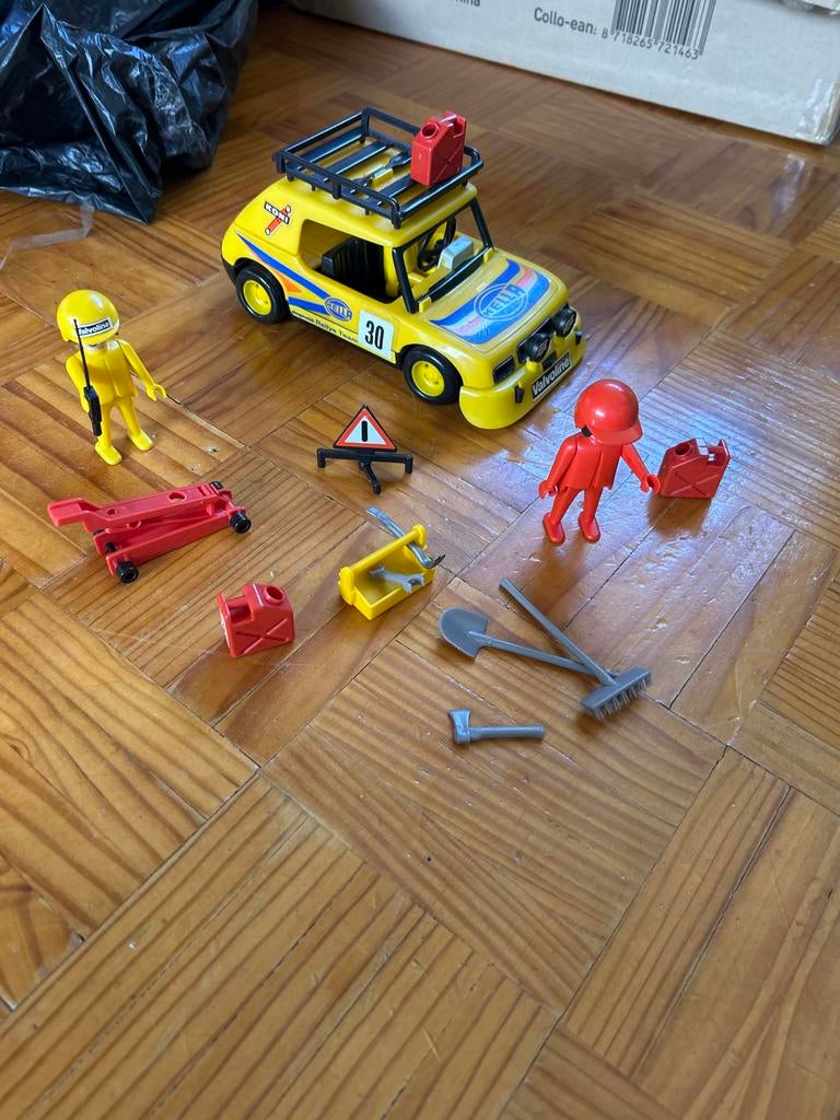 Playmobil Rally Auto met Figuren en Accessoires, Ophalen of Verzenden, Gebruikt, Jongen of Meisje
