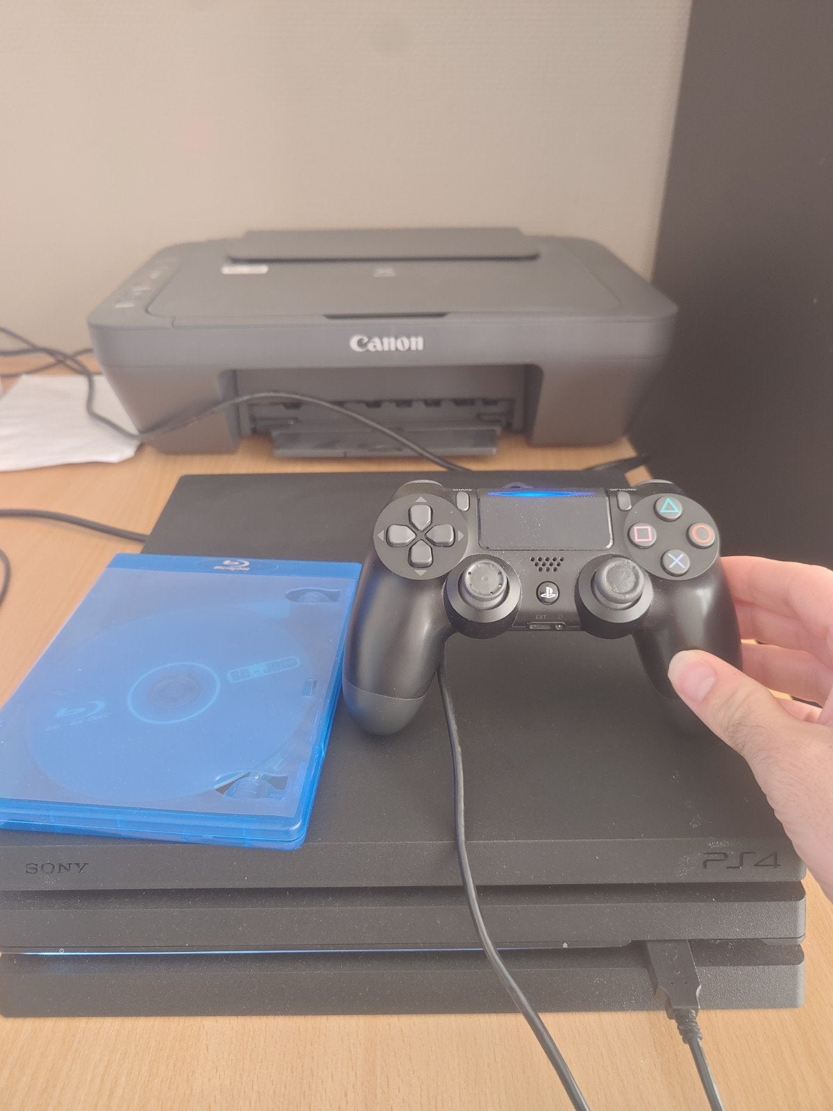 PS4 Pro 1TB firmware 9.0.0 met 25 geïnstalleerde games, Ophalen, 1 TB, Met 1 controller, Pro
