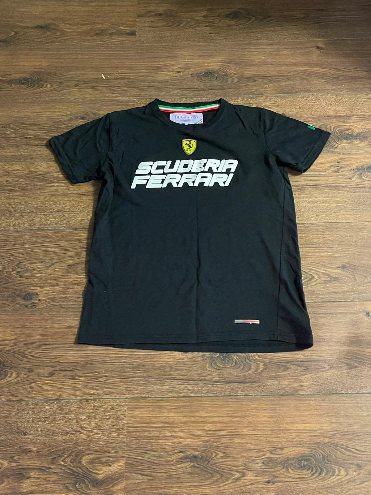Ferrari T-shirt Zwart Maat S, Ophalen of Verzenden, Zo goed als nieuw, Maat 46 (S) of kleiner, Zwart
