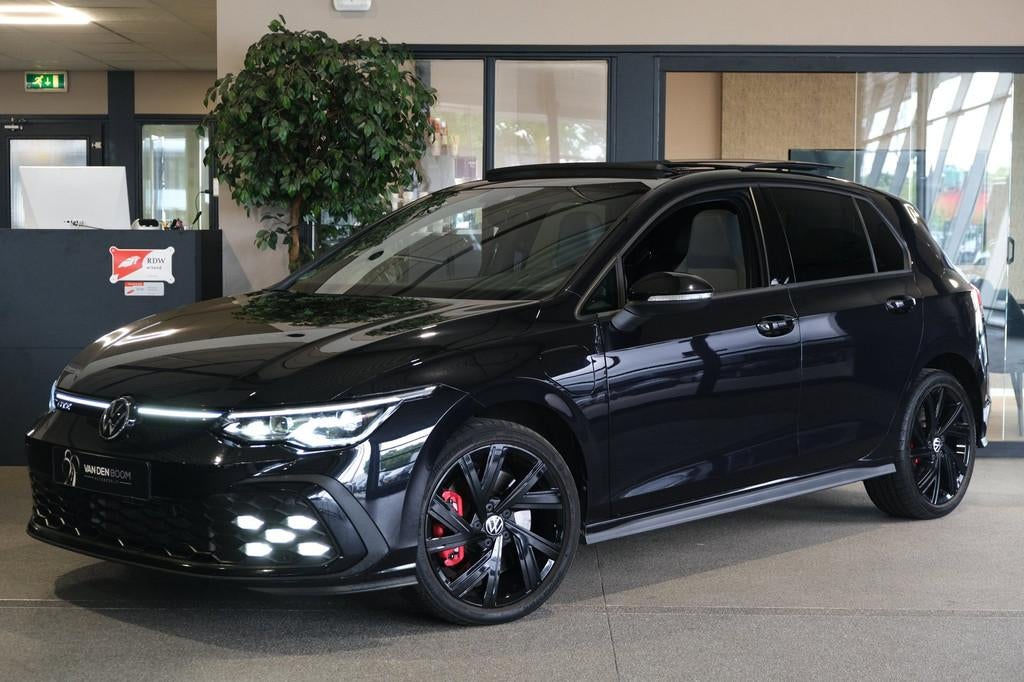 Volkswagen Golf 8 1.4 eHybrid GTE 245PK Pano Leer Led Trekha, Auto's, 1624 kg, Gebruikt, 4 cilinders, Grijs
