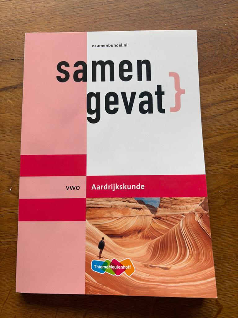 Samengevat Aardrijkskunde VWO - Examenbundel, Boeken, Ophalen of Verzenden, Gamma, Zo goed als nieuw, WO