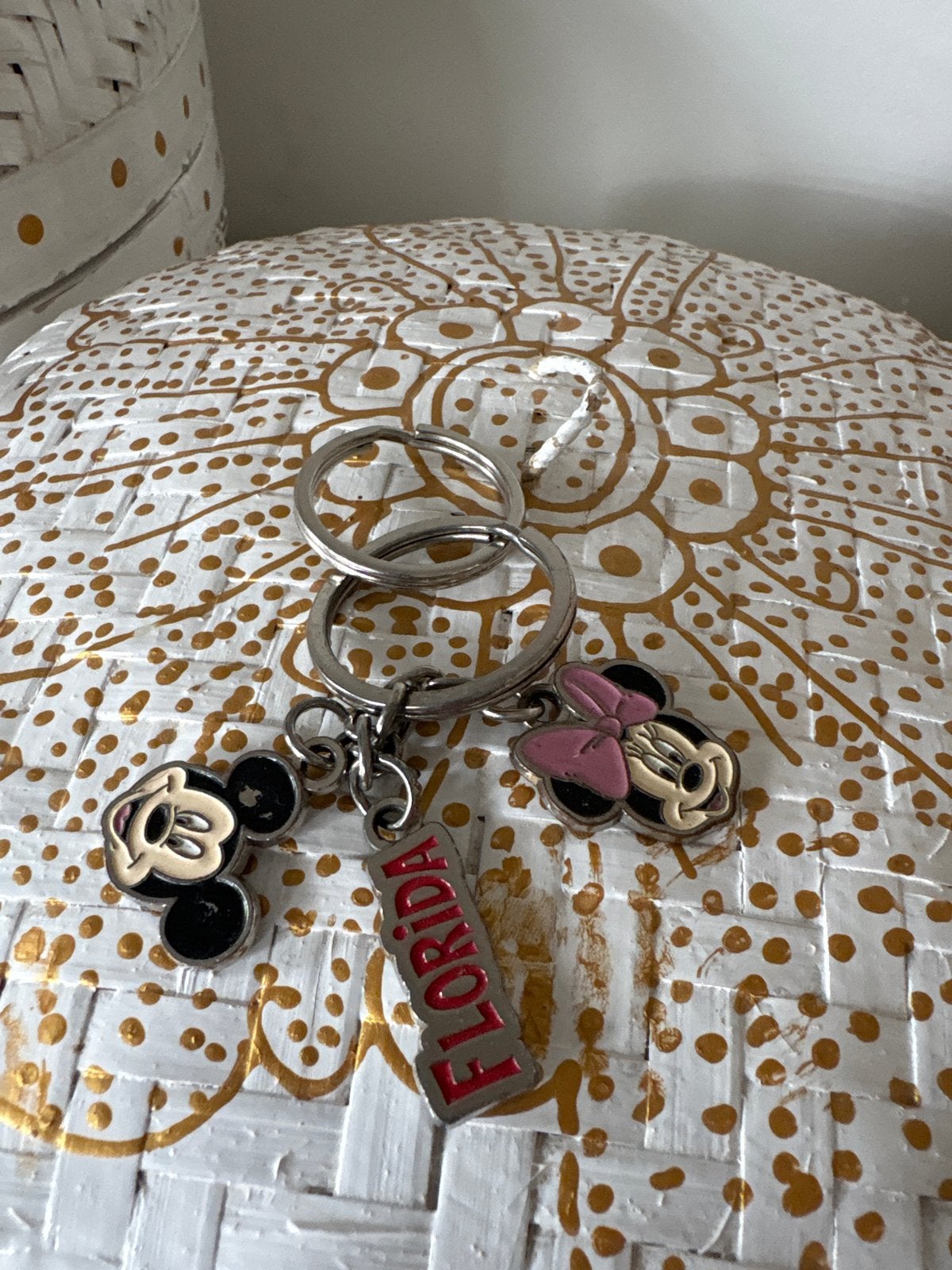 Disney sleutelhanger Mickey & Minnie disneyland Florida, Ophalen of Verzenden, Mickey Mouse, Zo goed als nieuw, Overige typen