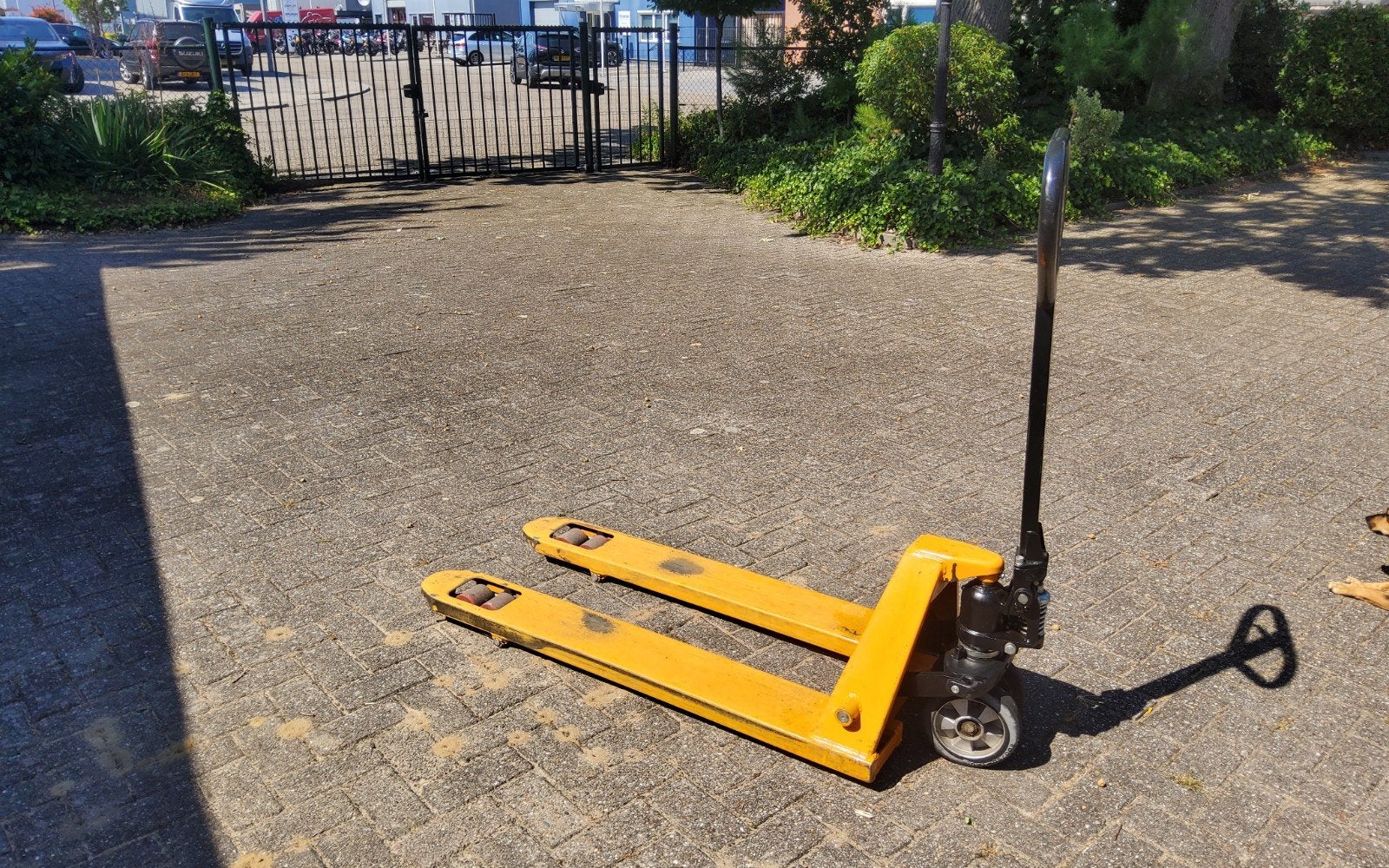 Pallet wagen ,, pompt niet meer omhoog! defect!!, Ophalen, Gebruikt