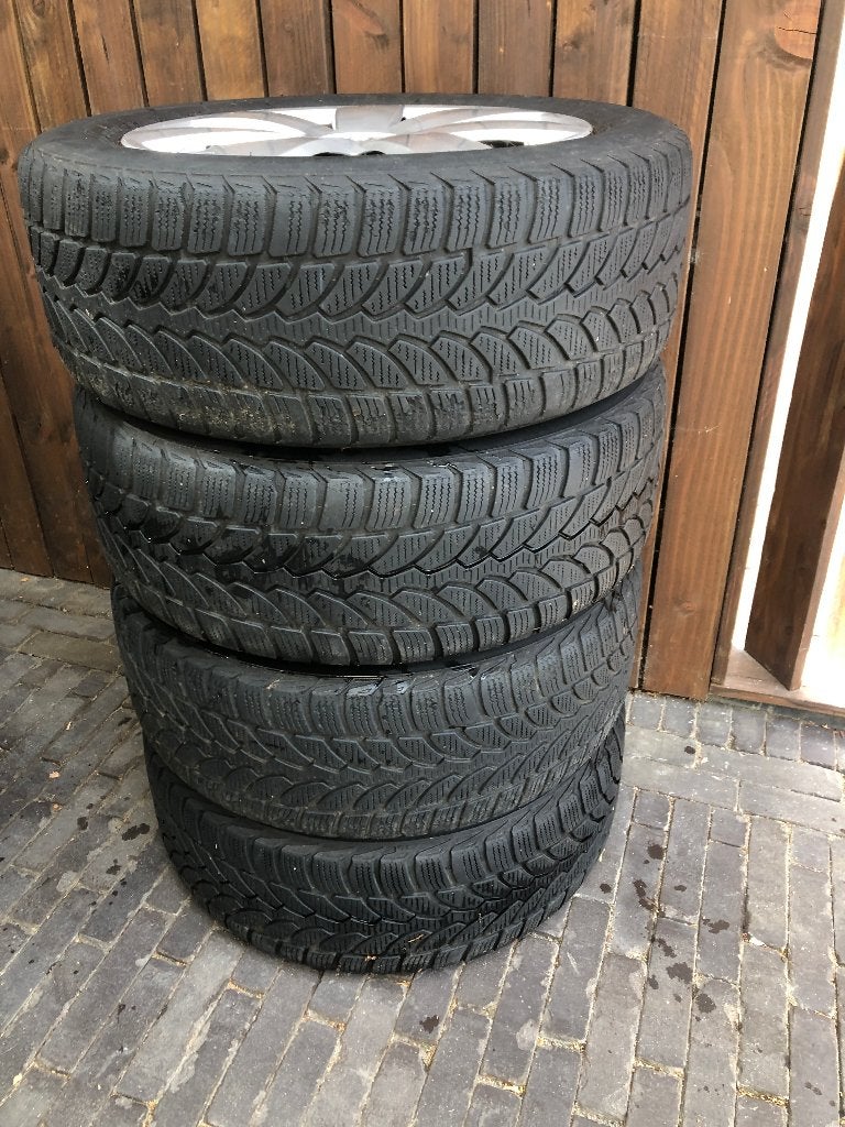 winterbanden op velgen voor Volkswagen Touran (2025/55 R16), Ophalen, Gebruikt, 16 inch, Banden en Velgen
