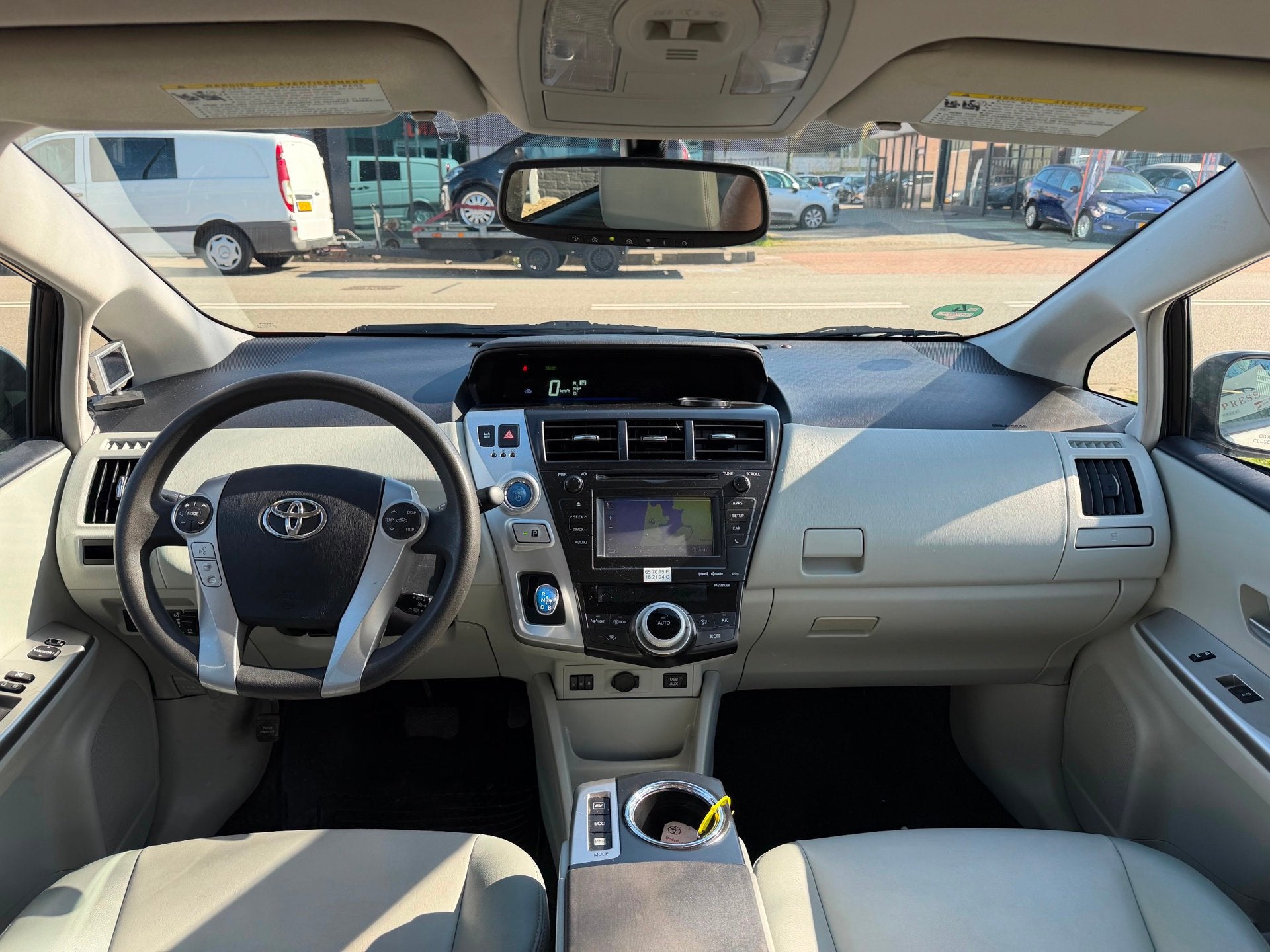 Toyota Prius Wagon 1.8 Dynamic Business 96g Aut/Navi/Cruise/, Auto's, 4 cilinders, Wit, 98 pk, Hybride Elektrisch/Benzine