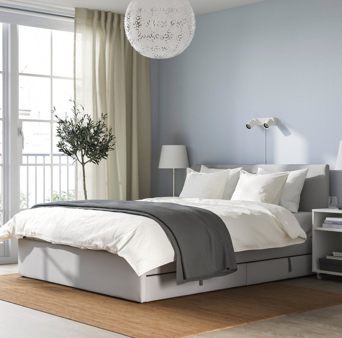 GLADSTAD gestoffeerd bed met opbergboxen, lichtgrijs, Huis en Inrichting, Slaapkamer | Bedden, Ophalen, Gebruikt, Tweepersoons