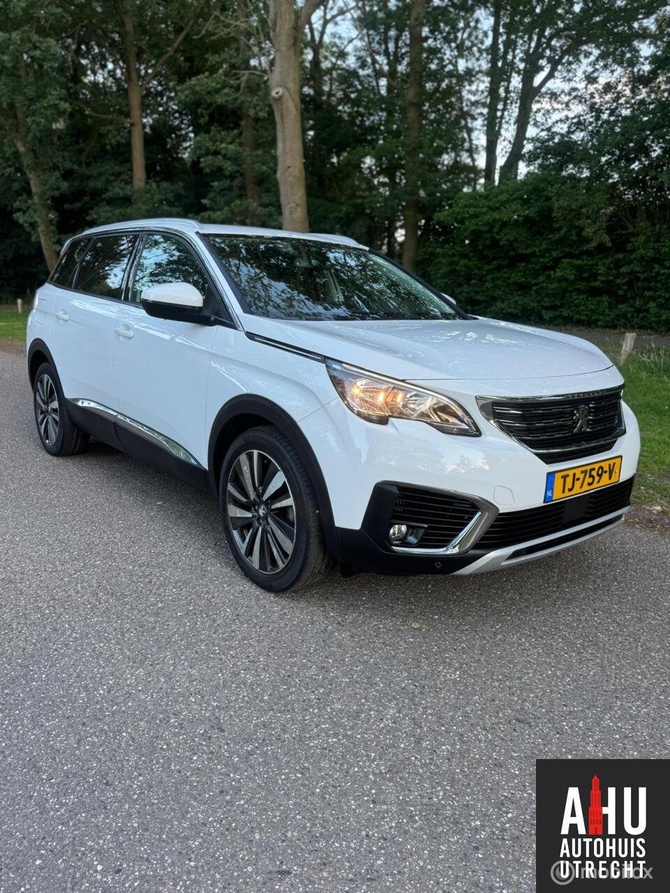 Peugeot 5008 1.2 PureTech/Full option/ (2cilinder), Voorwielaandrijving, Gebruikt, Euro 6, 1199 cc