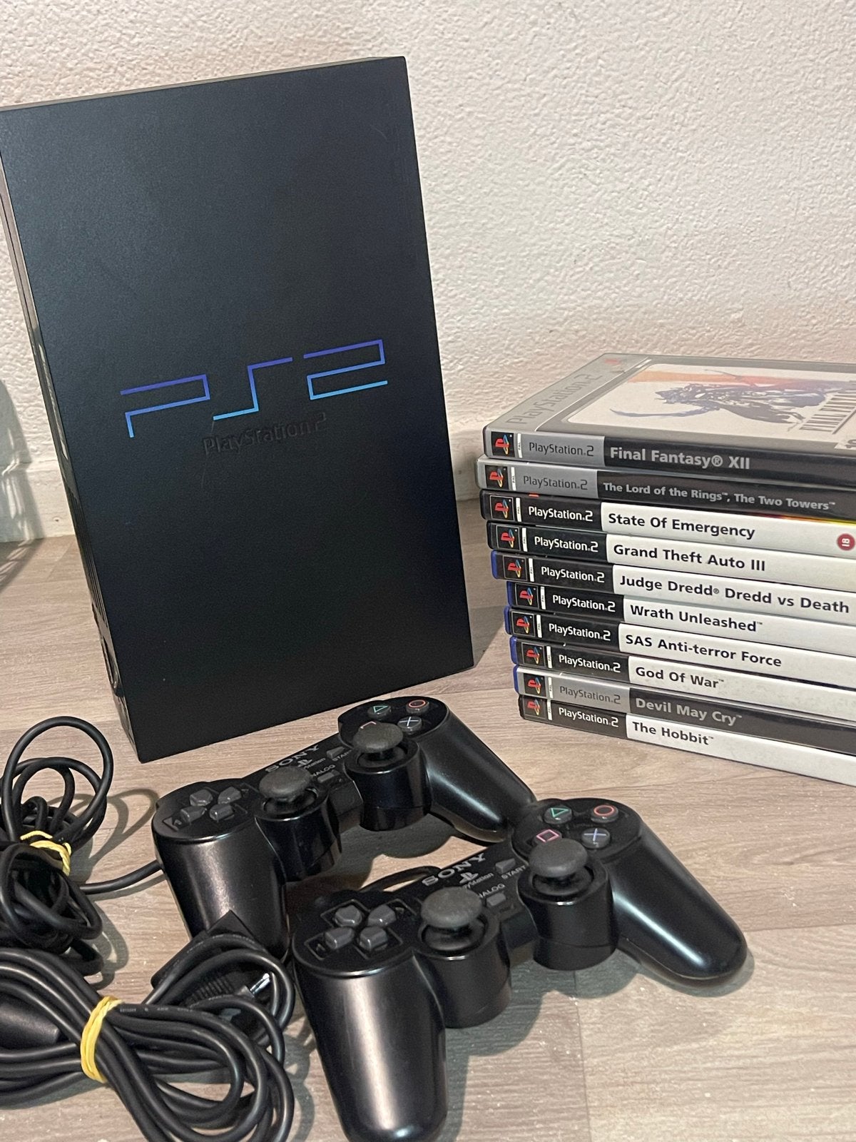 Sony PlayStation 2 (PS2) Phat met 2 controllers en 10 games, Ophalen, Met 2 controllers, Gebruikt, Met games