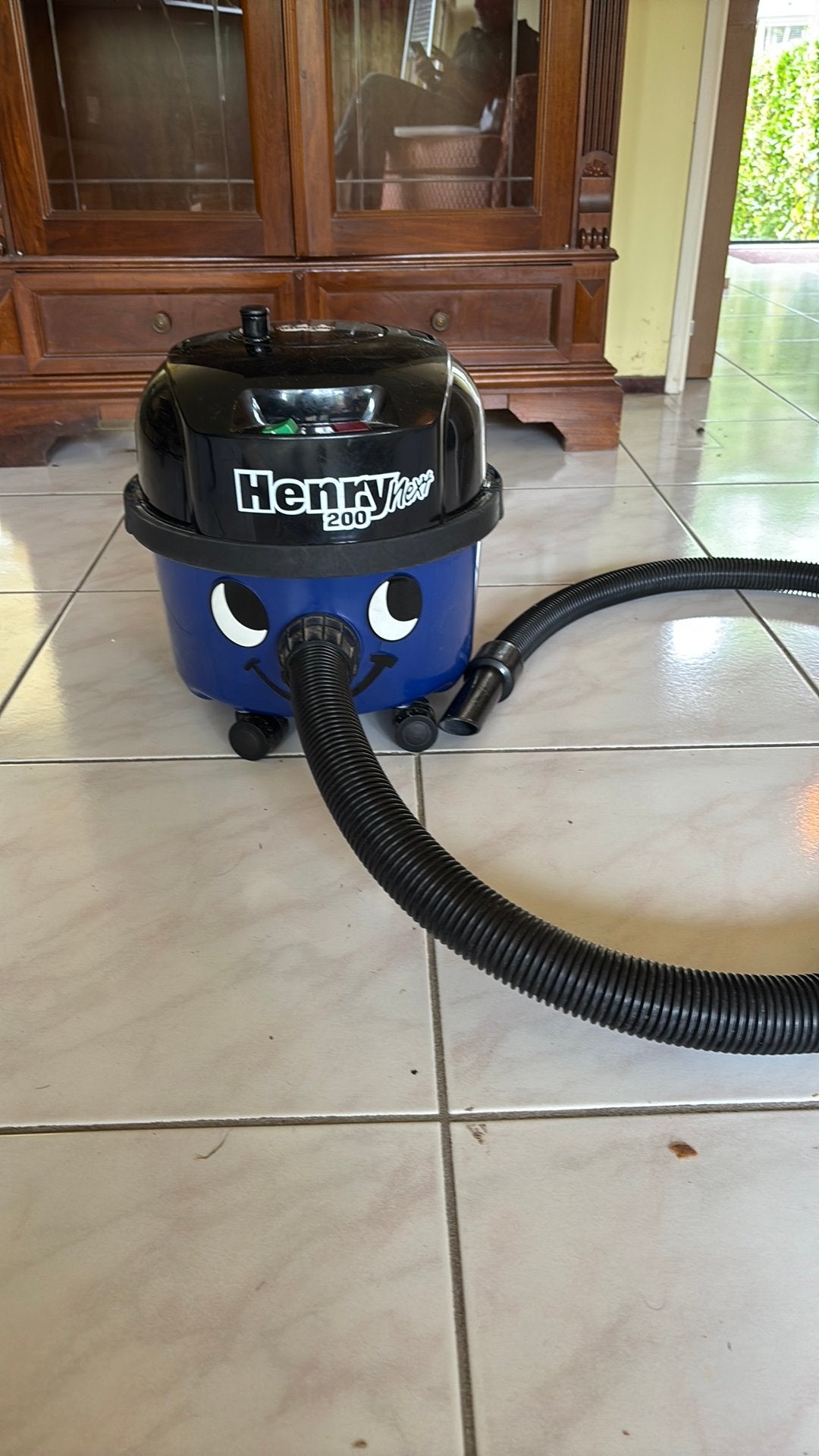 Blauwe Numatic Henry Micro Stofzuiger - Type HVR 200M, Ophalen of Verzenden, Zo goed als nieuw
