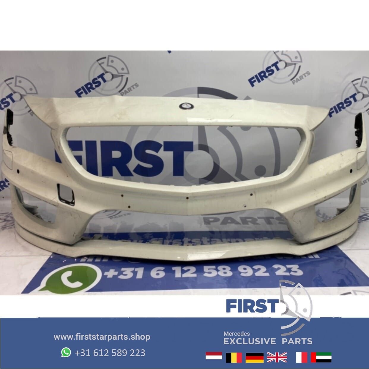 W117 CLA AMG VOORBUMPER WIT ORIGINEEL Mercedes 2013-2016 PDC, -, Voor, Ophalen of Verzenden, Bumper