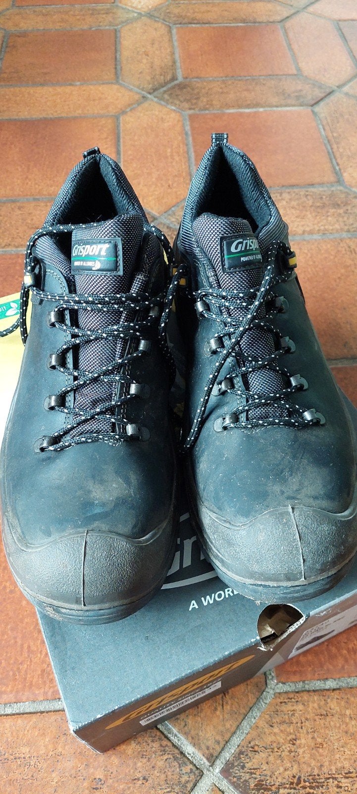 te koop werkschoenen mt45, Ophalen of Verzenden, Zo goed als nieuw