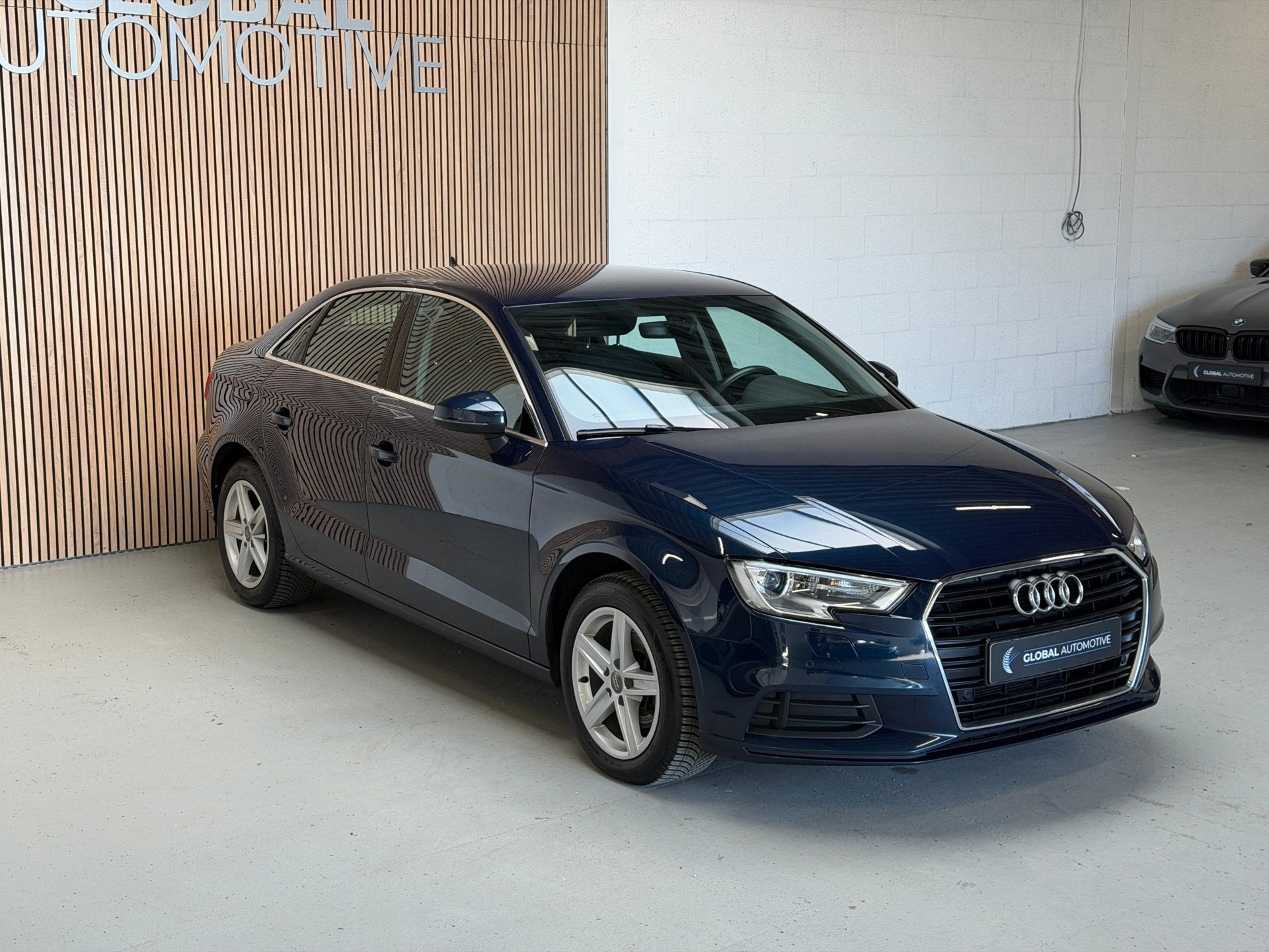 Audi A3 Limousine 1.4 TFSI CoD ULTRA - VIRTUAL COCKPIT - 16', Auto's, Stof, Gebruikt, Zwart, 4 cilinders