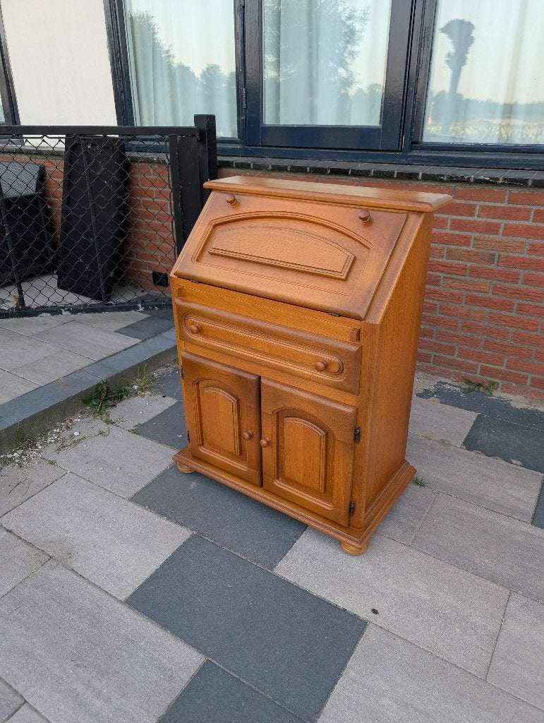 Secretaire kast, Ophalen, Zo goed als nieuw
