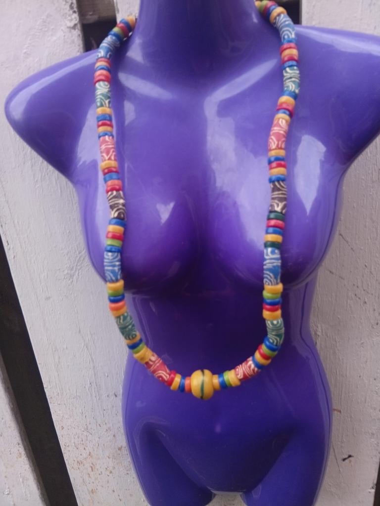 Krobo kralen Ghana gerecycled glas inclusief armband, Ophalen of Verzenden, Nieuw, Overige materialen
