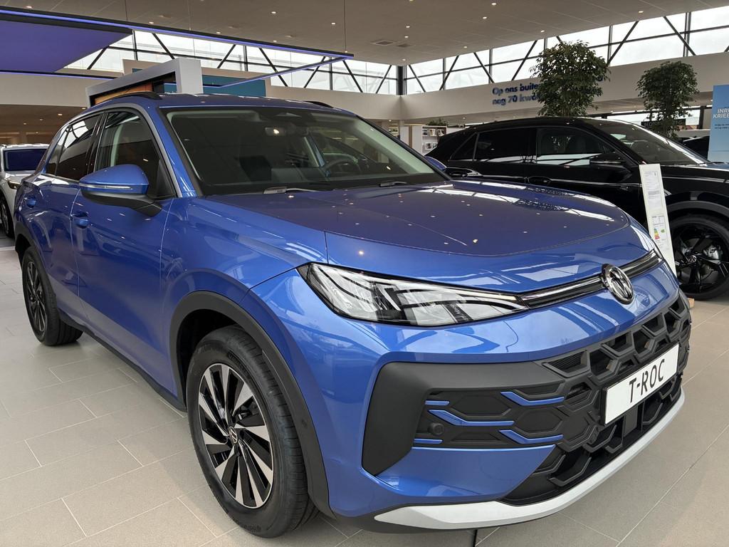 Volkswagen T-Roc 1.5 eTsi Life First Edition 116 PK Automaat, Stof, 1498 cc, Euro 6, 4 cilinders