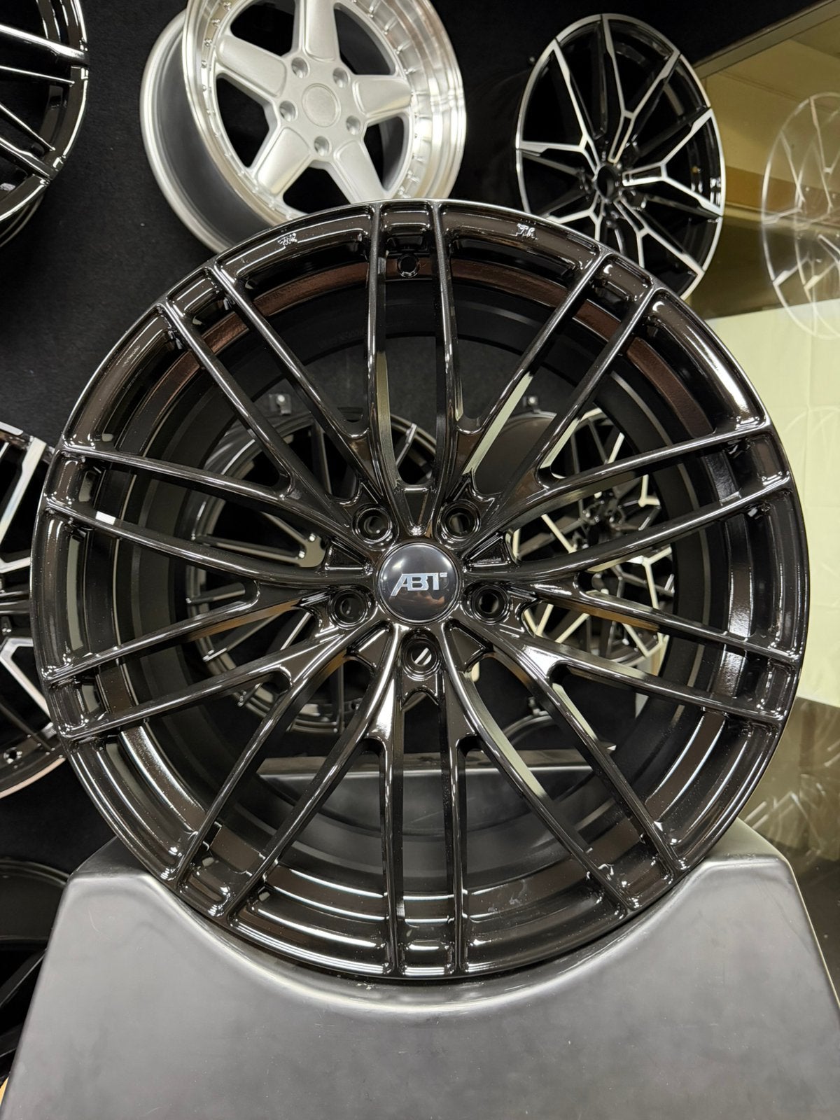 19 inch velgen voor Audi ABT look 5x112 A3 A4 A6 Q2 RS3 VW