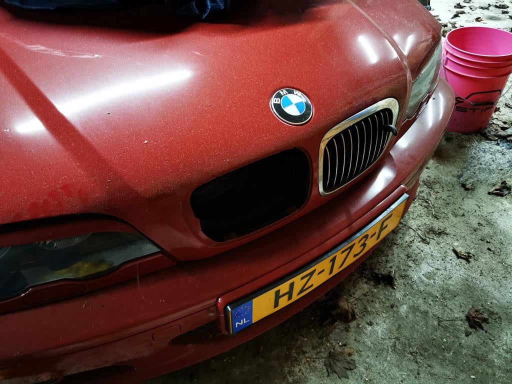 GEZOCHT Nier Grill BMW E46 Cabrio 2003, Auto-onderdelen, Carrosserie en Plaatwerk, Ophalen of Verzenden, Voor, BMW, Motorkap