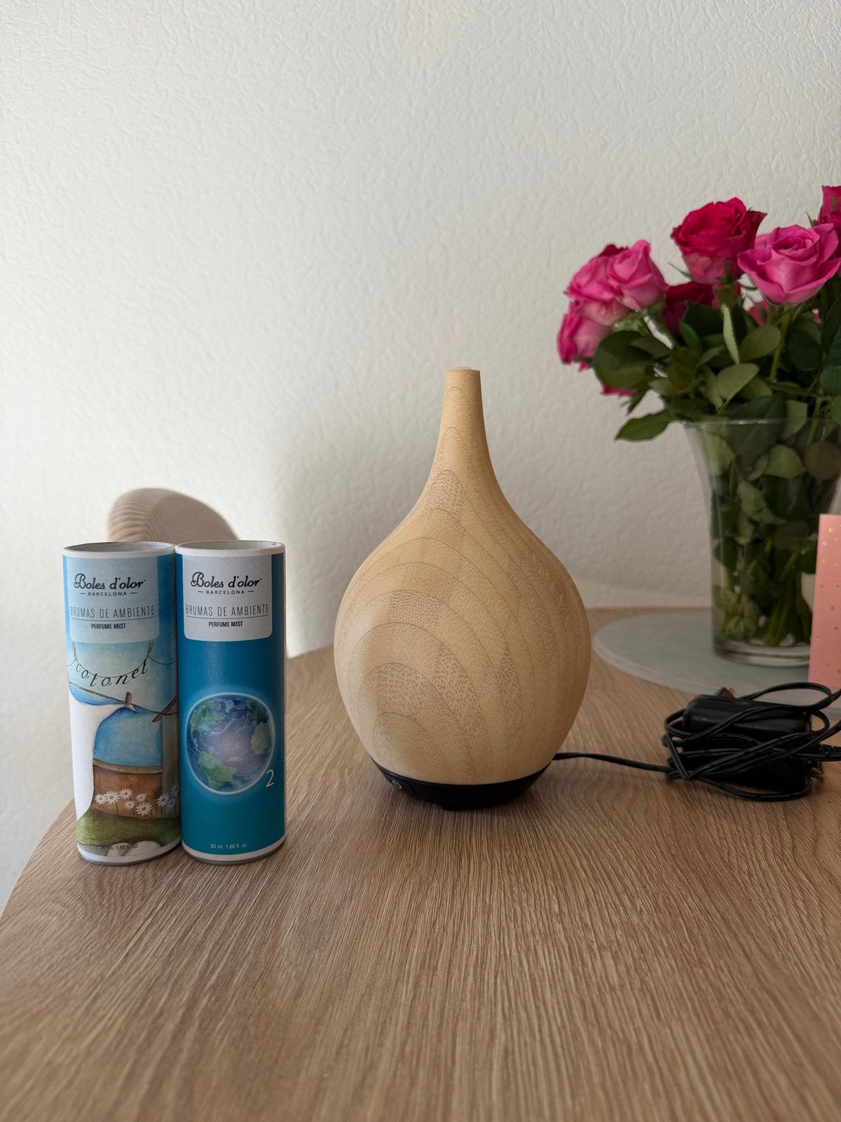 Diffuser met 2 geurolie flesjes, Ophalen of Verzenden, Gebruikt, Bruin, Hout