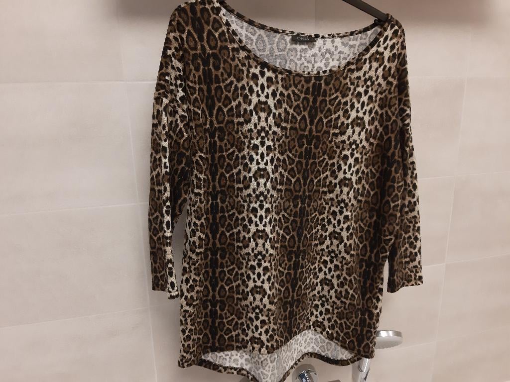 Panter print top - driekwart mouwen - maat M, Maat 38/40 (M), Overige kleuren, Ophalen of Verzenden, Zo goed als nieuw