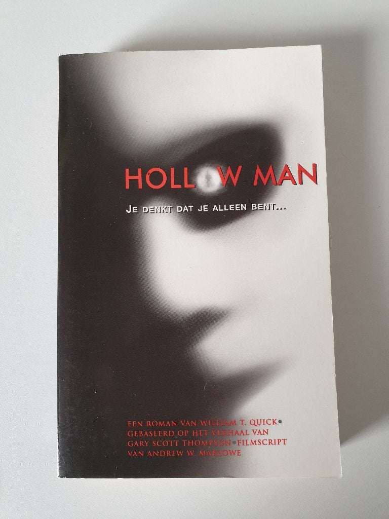 Boek - Hollow Man - Gebaseerd op de Film, Boeken, Ophalen of Verzenden, Gelezen, Film- of Tv-bewerking