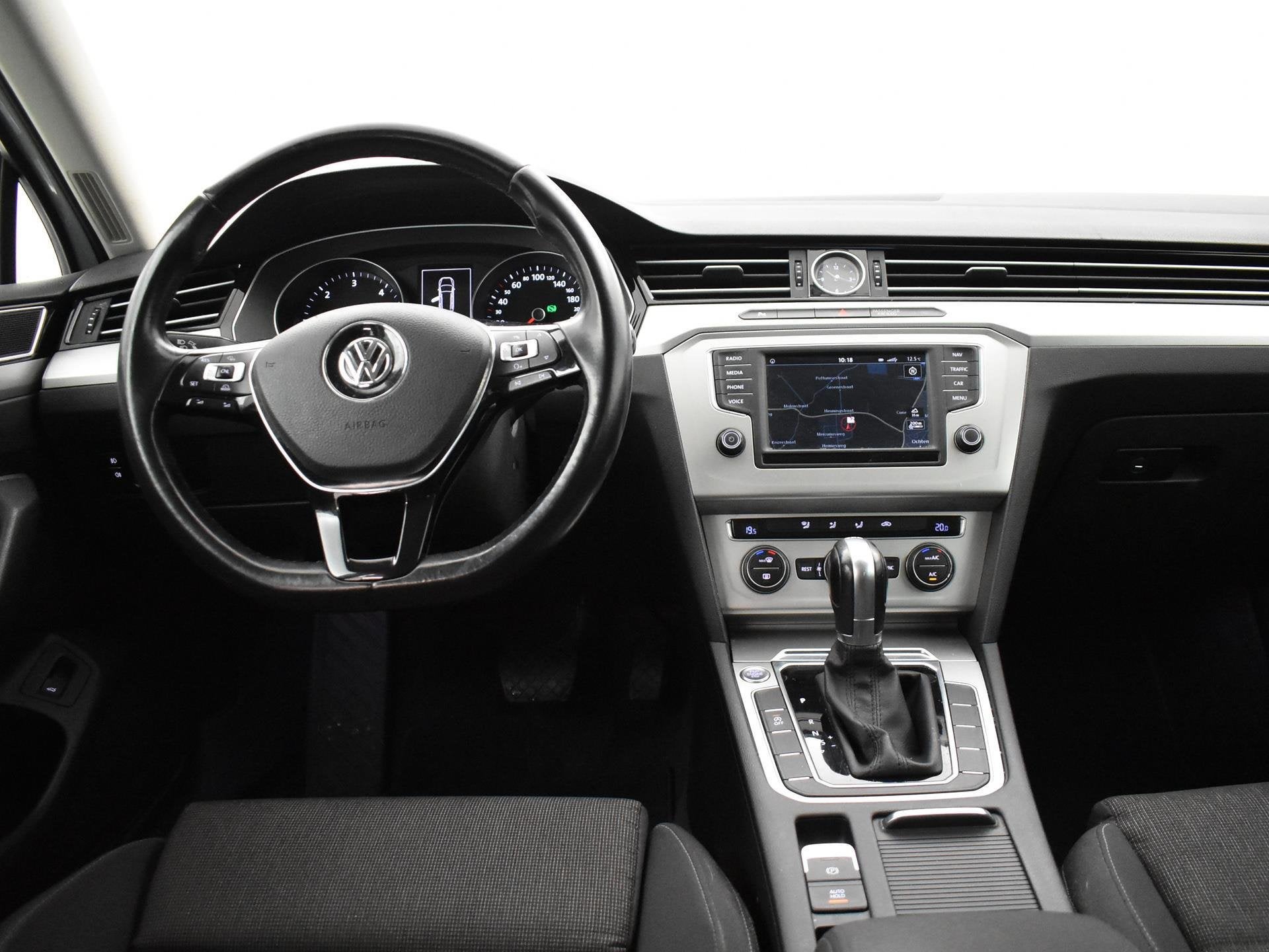 Volkswagen Passat Variant 1.6 TDI DSG AUT COMFORTLINE + WEGK, Stof, Gebruikt, 4 cilinders, Wit