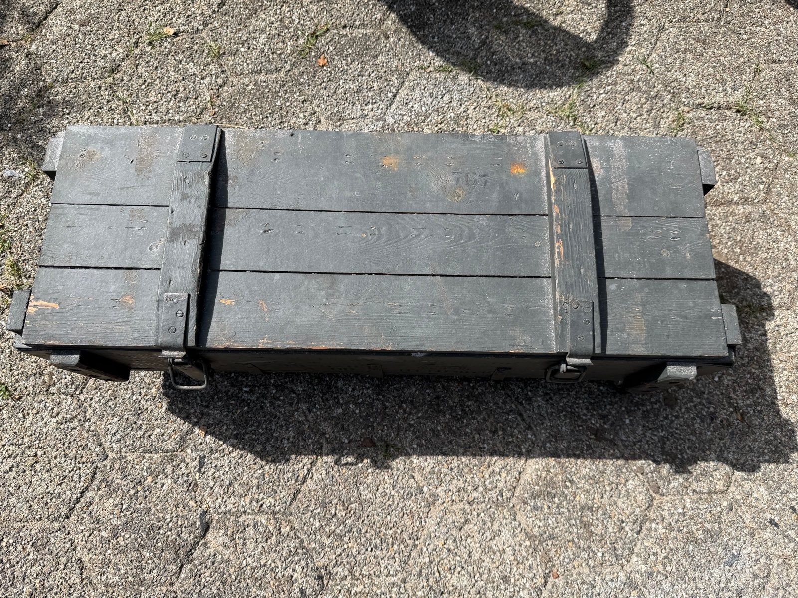 Vintage houten munitiekist op zwenkwielen -  opslag, Huis en Inrichting, Woonaccessoires | Kisten, Ophalen, Minder dan 50 cm, Gebruikt