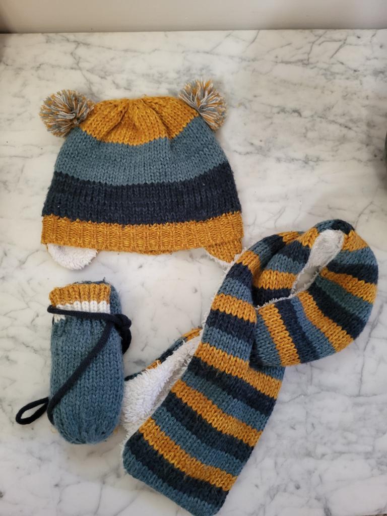 Wintersetje, Kinderen en Baby's, Kinderkleding | Mutsen, Sjaals en Handschoenen, Ophalen of Verzenden, Zo goed als nieuw, Jongen of Meisje