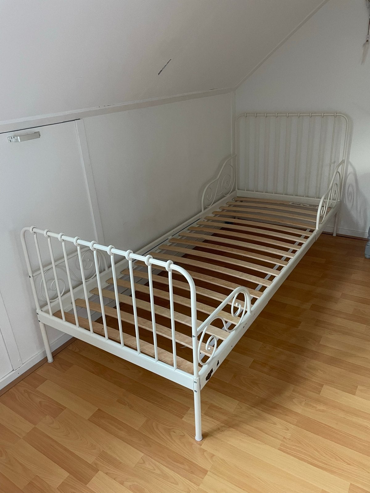 IKEA Minnen bed met lattenbodem en matras, Ophalen, Gebruikt, Eenpersoons, Wit