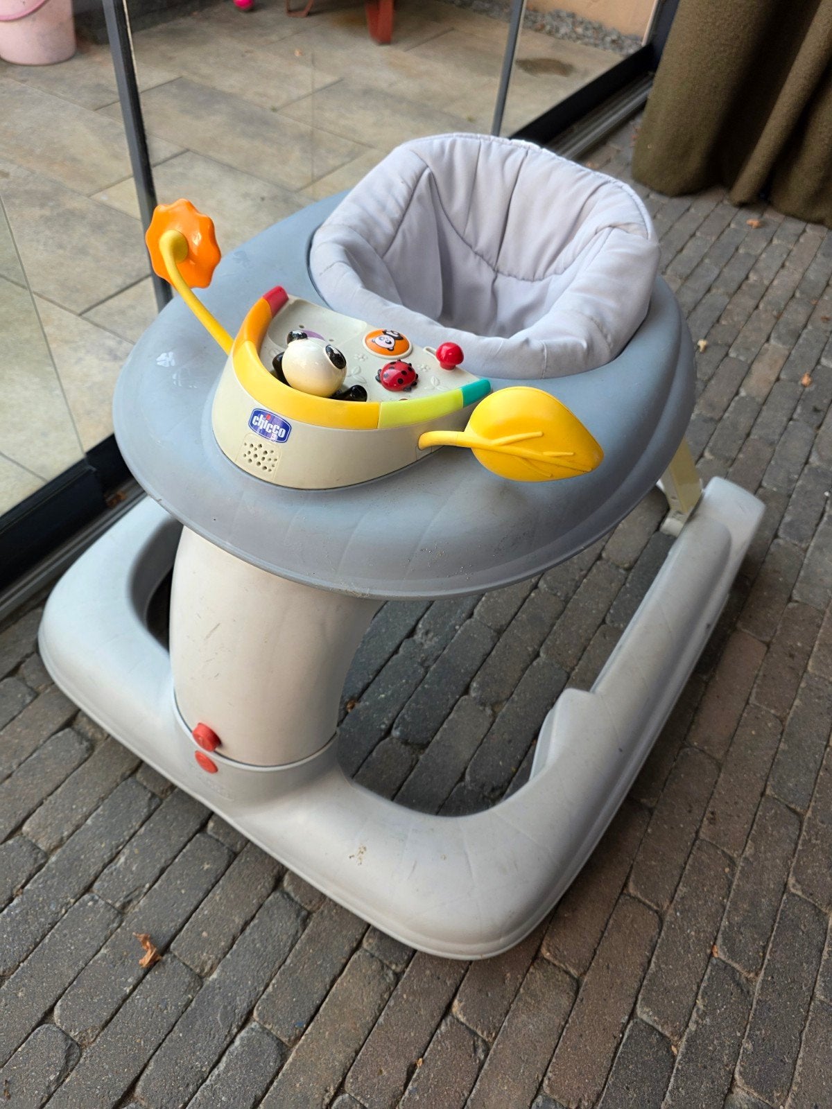 Chicco Baby Walker - Loopstoel met speelblad, Kinderen en Baby's, Ophalen, Gebruikt, Overige typen, Met wieltjes