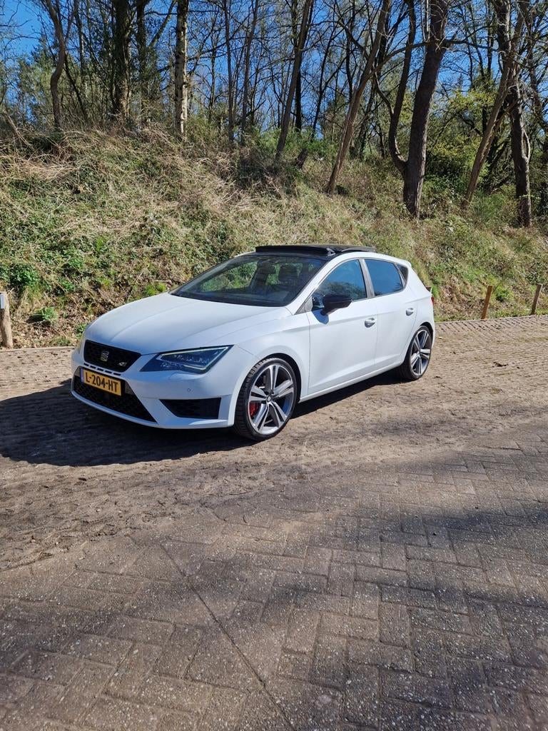 Seat Leon Cupra 2.0 TSI 280 DSG 2014 Wit, 15 km/l, 1321 kg, Zwart, 4 cilinders